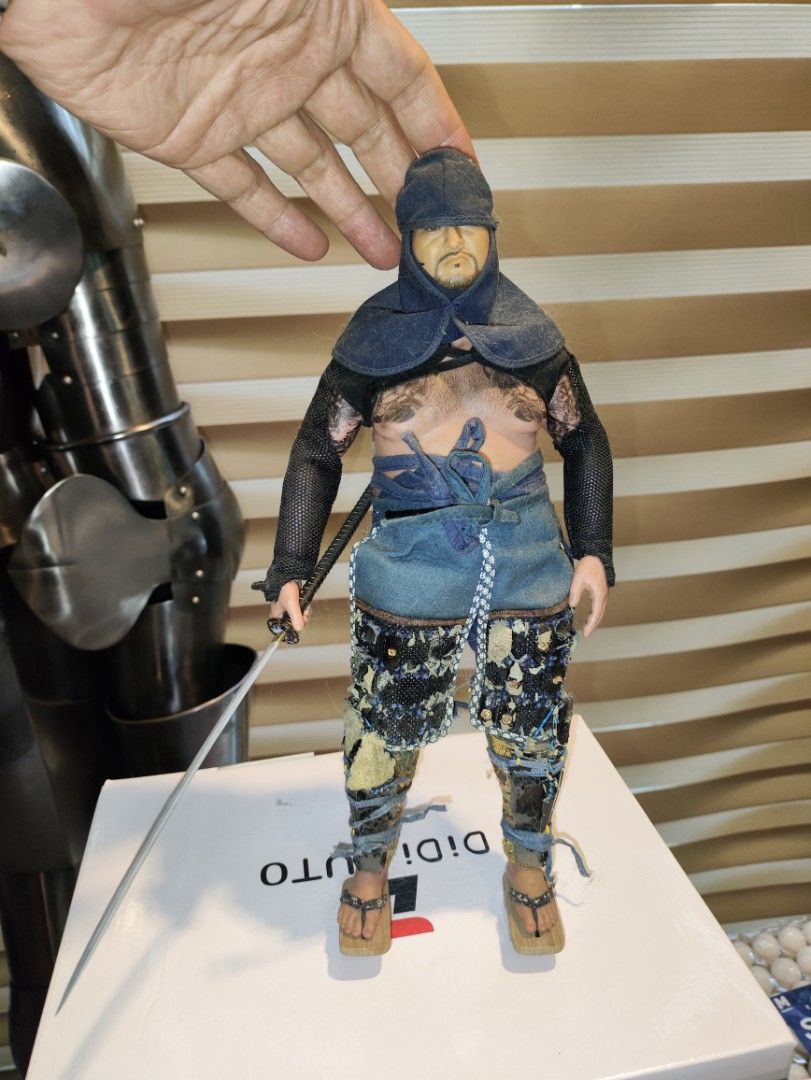 Samurai Custom Ronin 1/6 scale loose as it is (Category: Figurines & Statues) located in Antipolo. Submitted by noblehawk.82e609 (Listing ID 1464831038, Image 2). Description: loose 2nd hand custom Ronin Samurai fully articulate, what you see in the picture is what you will get. mop Gcash or BPI online only shipping yes buyer shoulders lalamove for metro manila Jrs for provincial..