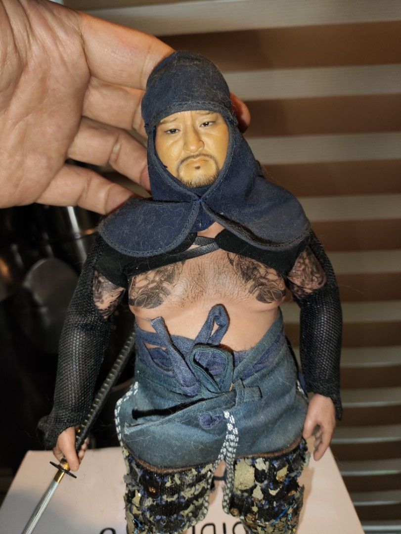 Samurai Custom Ronin 1/6 scale loose as it is (Category: Figurines & Statues) located in Antipolo. Submitted by noblehawk.82e609 (Listing ID 1464831038, Image 3). Description: loose 2nd hand custom Ronin Samurai fully articulate, what you see in the picture is what you will get. mop Gcash or BPI online only shipping yes buyer shoulders lalamove for metro manila Jrs for provincial..