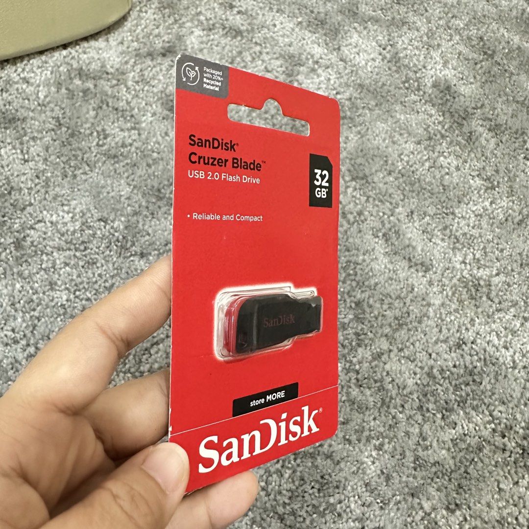 SanDisk Cruzer Blade 32GB USB 2.0 Flash Drive (Category: Hard Disks & Thumbdrives) located in Paranaque City. Submitted by changingclassic (Listing ID 1464801192, Image 3). Description: - Capacity: 32GB - Interface: USB 2.0 - Design: Compact black and red - Compatibility: Windows and macOS - Condition: Brand new in unopened retail packaging.
