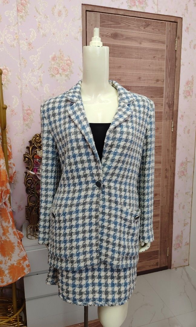 Sandro Paris Tweed Blazer&Skirt Set (Category: Sets or Coordinates) located in Pagudpud. Submitted by altheacee063978 (Listing ID 1464951114, Image 3). Description: .