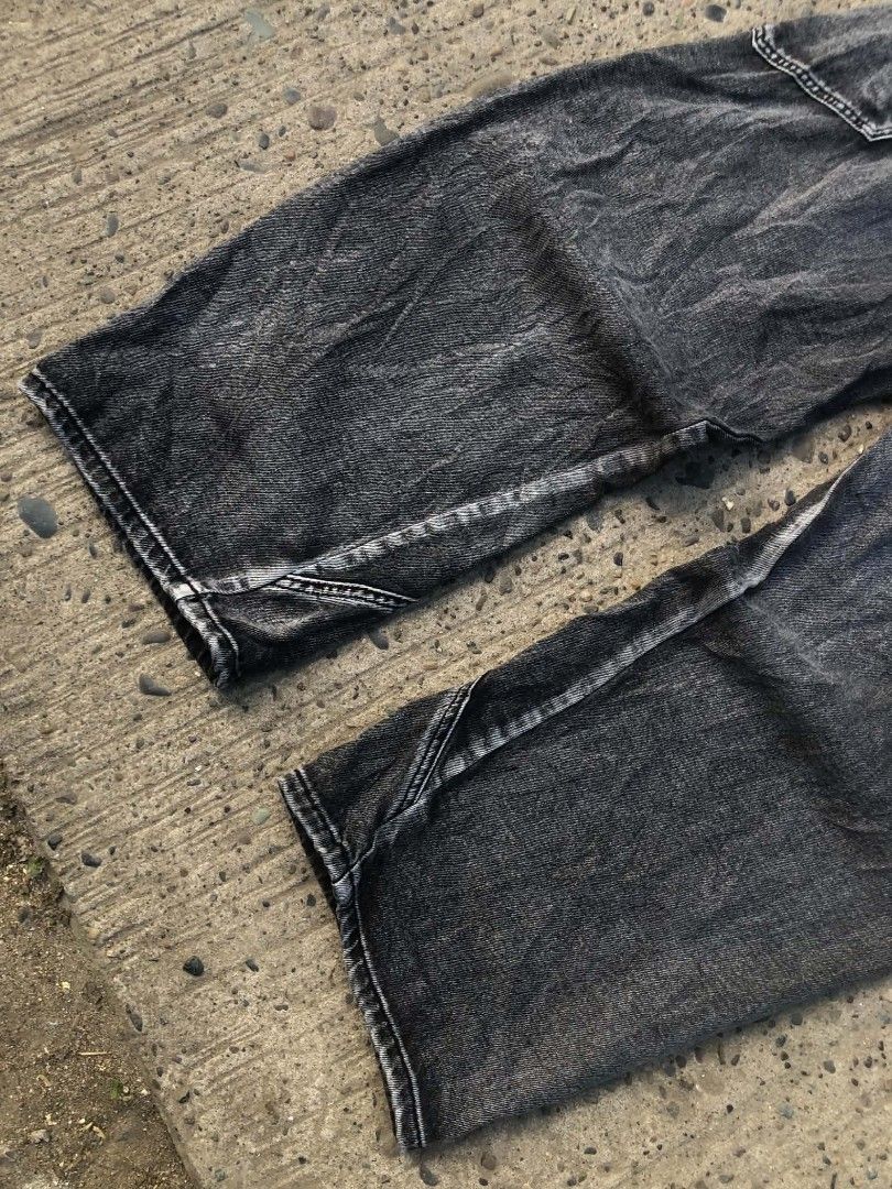 SANFU ( UNISEX ) (Category: Jeans) located in Cabagan. Submitted by ukayflips (Listing ID 1464798220, Image 3). Description: DIMES W 28 TH 12.2 L 40 H 10 EXCELLENT CONDITION COMPLETE TAGS HARD DENIM ISSUE ❌.