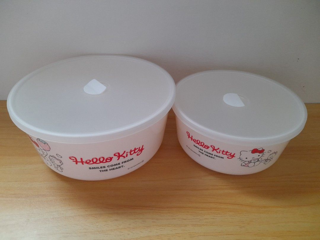 SANRIO HELLO KITTY FOOD KEEPERS (Category: Character Goods) located in Bulacan. Submitted by nansantiago (Listing ID 1464792393, Image 2). Description: SANRIO HELLO KITTY FOOD KEEPERS 16cm / 13cm diameter 7cm / 6cm height 🏷️ ₱150 set‼️ 📍 Location: Plaridel, Bulacan 💸 Mode of Payments: Gcash / BPI 📦 Pick-up / Ship 🚚 Couriers : Flash Express / SPX / Lalamove.