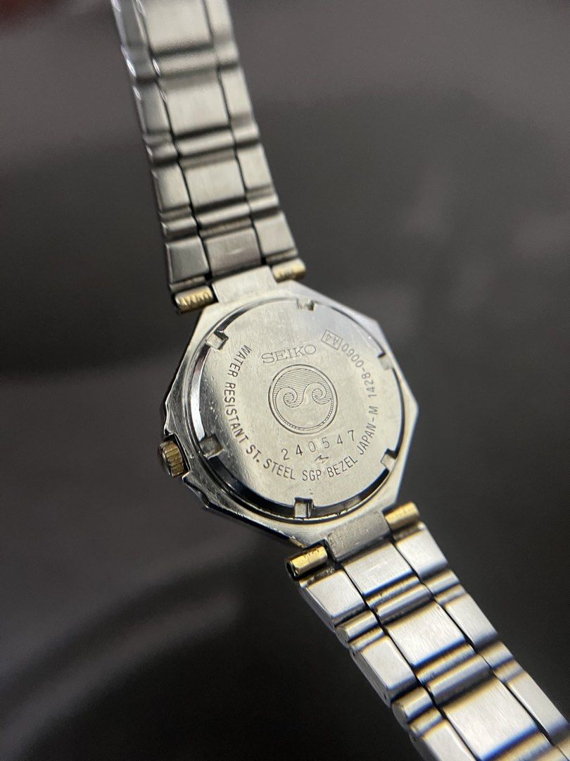 Seiko Silver Wave Small Seconds Two-Tone Quartz – Ref. 1428-0060 (Category: Women's Watches) located in Quezon City. Submitted by bobby.brown. (Listing ID 1464919732, Image 2). Description: Seiko Silver Wave Small Seconds Two-Tone Quartz – Ref. 1428-0060 Estimated BMBY: April 1982 A distinct vintage dress-sports timepiece from Seiko’s iconic Silver Wave line, featuring an angular octagonal two-tone case with a gold-plated bezel and gold-tone crow