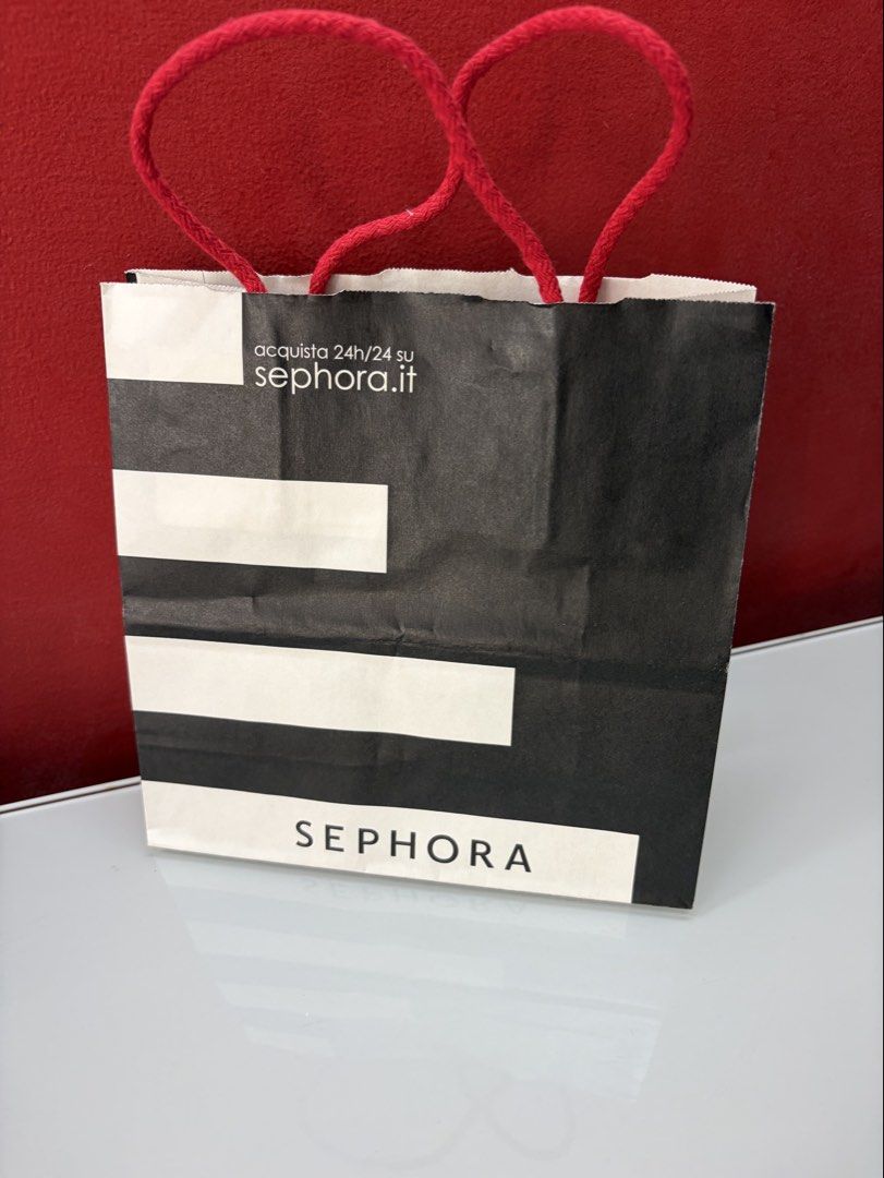Sephora small paperbag (Category: Face Care) located in Manila. Submitted by coolandchic (Listing ID 1432325413, Image 1). Description: From Italy Stored .