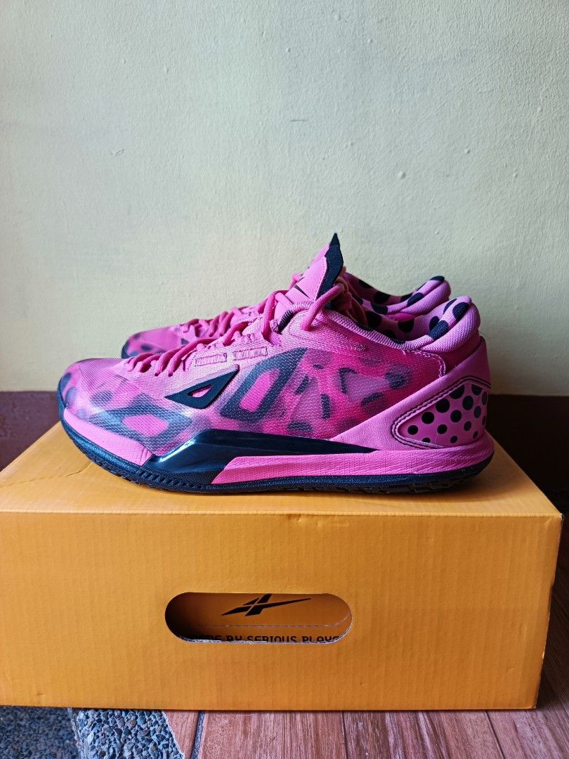 Serious Player Only Game1 Low (Category: Sneakers) located in Navotas City. Submitted by ian_27 (Listing ID 1464950589, Image 1). Description: SPO Game1 Low 'Polka dots' Size 8 Complete box w/ explosive midsole Used good condition - 3,500 php Navotas City free sf kung malapit.