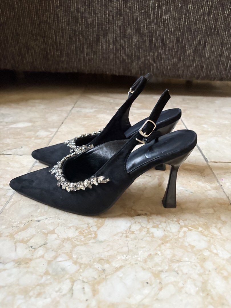 SHEIN pointed toe rhinestones black heels (Category: Heels) located in Tarlac. Submitted by gen_carreon (Listing ID 1464855672, Image 3). Description: Only used once! Bought it for 1k.