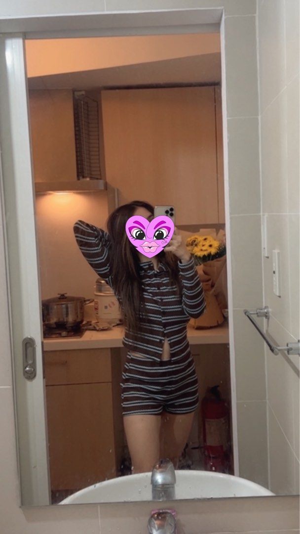 Shein Striped Coords Lounge Set, Large size (Category: Sets or Coordinates) located in Quezon City. Submitted by goddessofbeautyy (Listing ID 1464792767, Image 3). Description: size large once used sinukat lang rfs: too big for me kasya sa waist 30 -32.