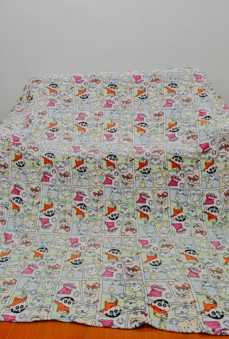 Shinchan Blanket/ Queen size (Category: Bedding & Towels) located in Mariveles. Submitted by hl.reyrfinds (Listing ID 1464775021, Image 1). Description: 🍀☘️🍀☘️🍀 Fur Fleece Blanket/ Queen size Soft warm, Midweight Pay first. MOD: J&T.