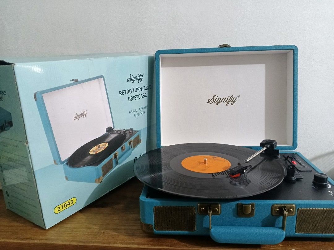 Signify Retro Turntable Briefcase (Category: Portable Music Players) located in Bacolor. Submitted by appletun (Listing ID 1464783350, Image 1). Description: feel free to make an offer, and/or view my profile for other listings :) loc: bacolor, pampanga. mop: gcash only. no sco/cod/cop. handling/mod: direct spx. all sales final. no returns/refunds/exchange..