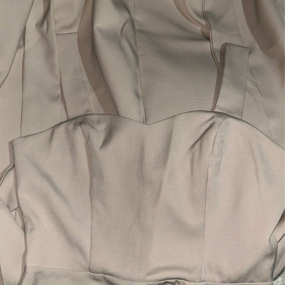 Simple Dress in Cream (Category: Dresses) located in Manila. Submitted by hvscloset (Listing ID 1464877673, Image 3). Description: .