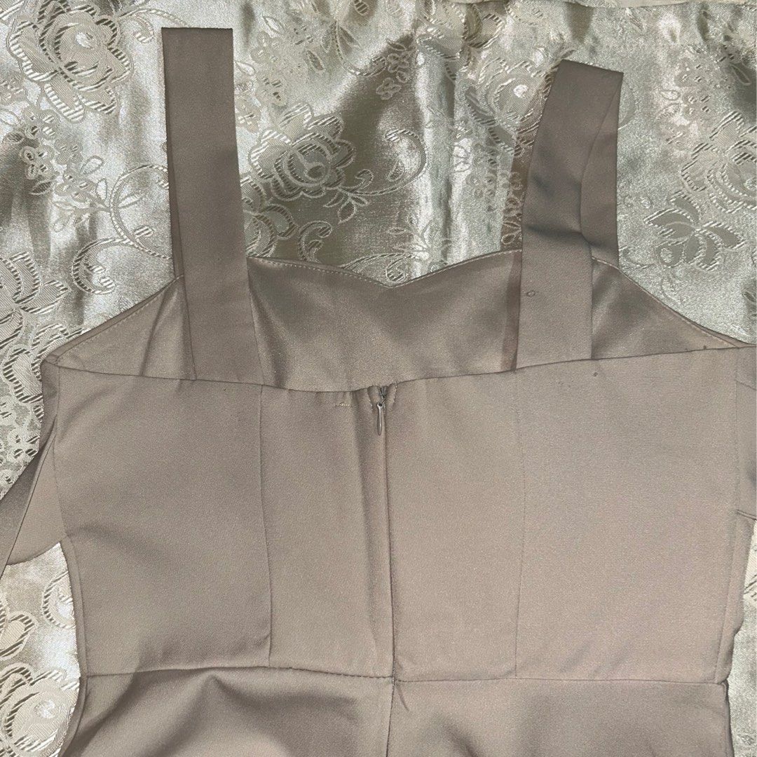 Simple Dress in Cream (Category: Dresses) located in Manila. Submitted by hvscloset (Listing ID 1464877673, Image 2). Description: .