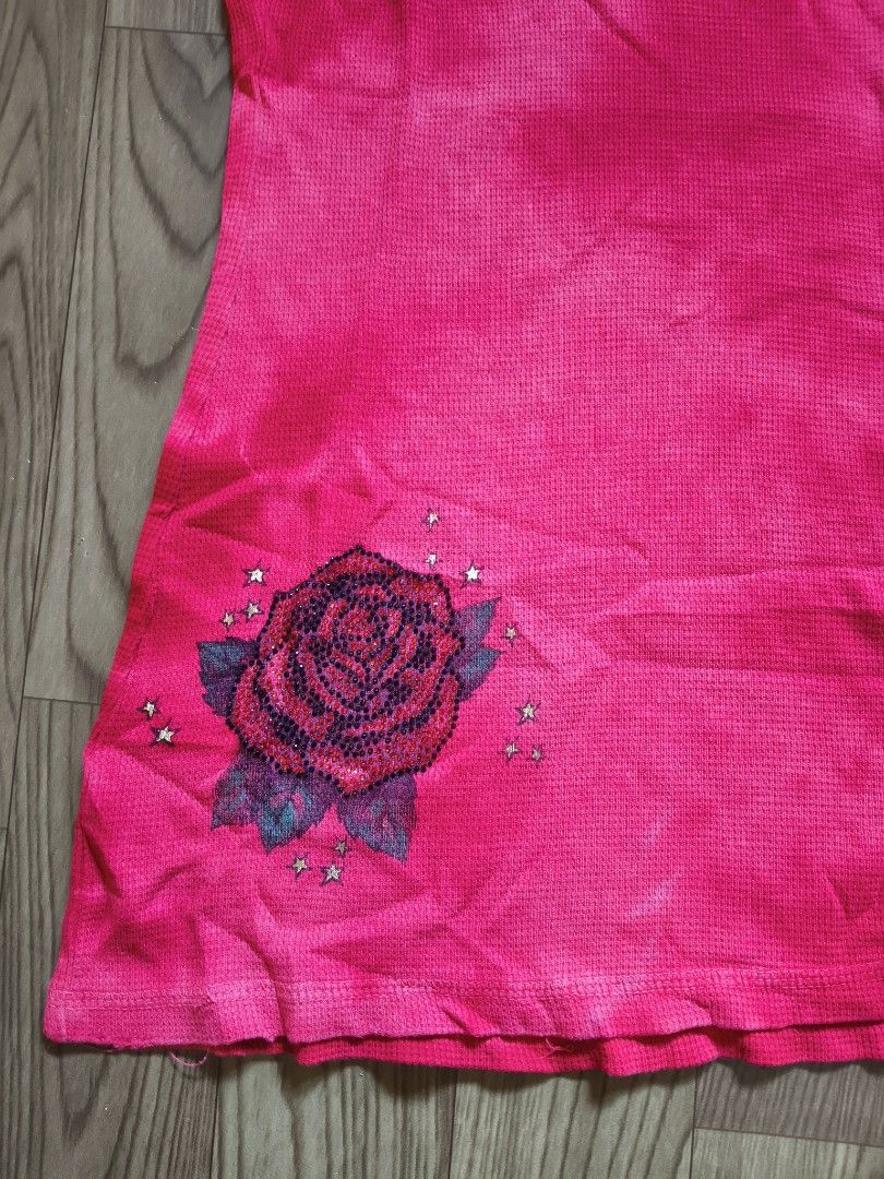 Sinful Tops for Women (Category: Activewear) located in Maasin. Submitted by jonaldukaypickers (Listing ID 1464774237, Image 3). Description: Sinful Tops for Women Size Medium Dimension 16/29.