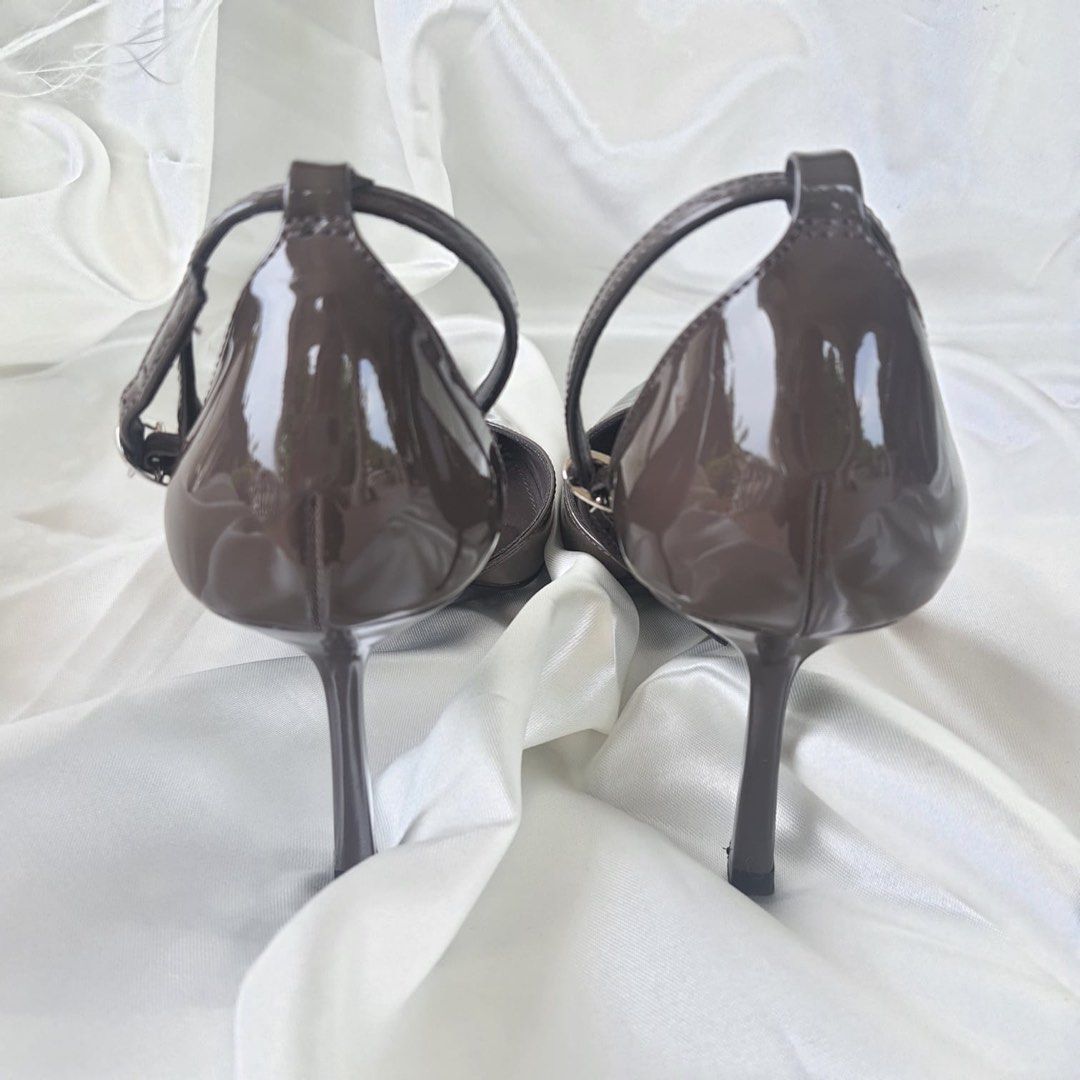 Size 6 MNG Heels Brand New (Category: Heels) located in Paranaque City. Submitted by shopshineph (Listing ID 1464938688, Image 3). Description: .