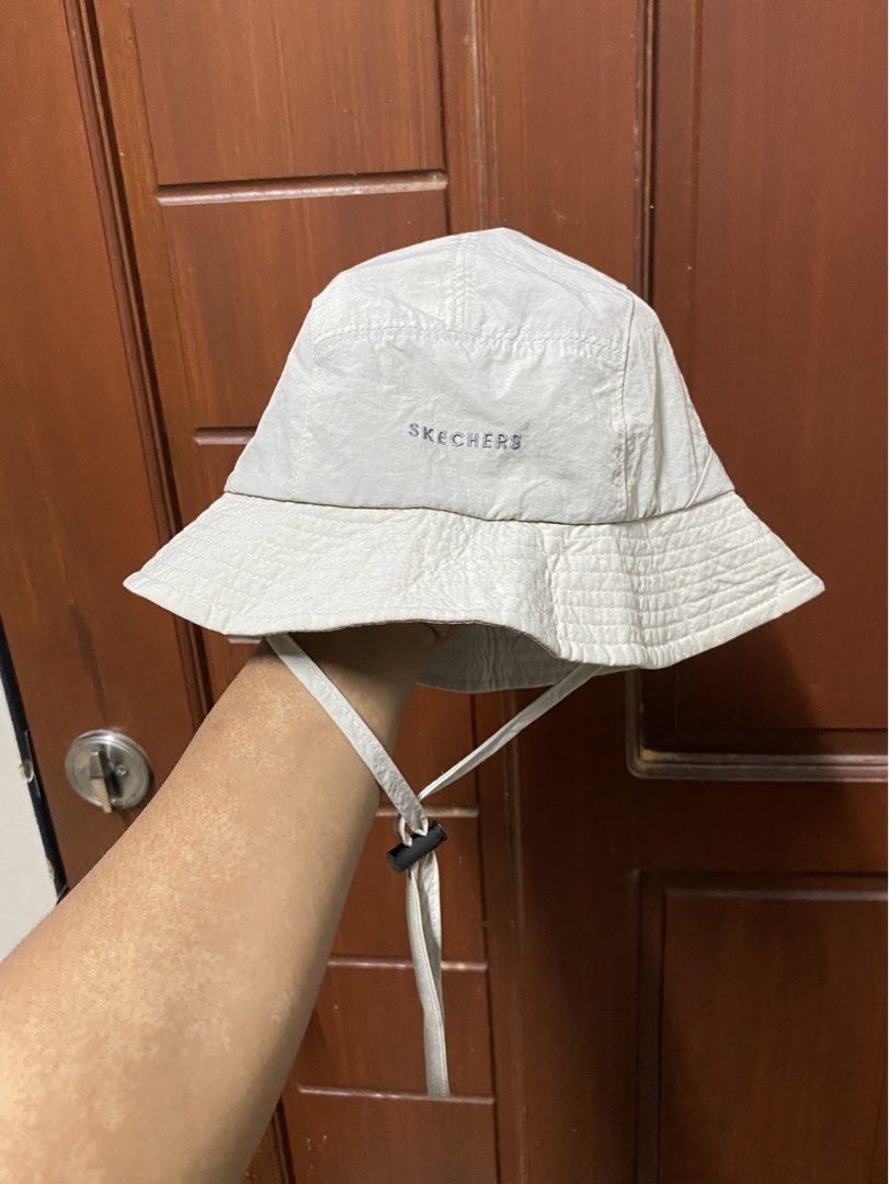 Skechers Running Bucket Hat (Category: Hats & Beanies) located in Davao. Submitted by workmensph (Listing ID 1464785622, Image 1). Description: OSFA.