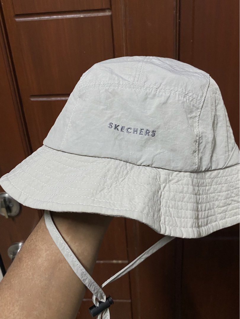 Skechers Running Bucket Hat (Category: Hats & Beanies) located in Davao. Submitted by workmensph (Listing ID 1464785622, Image 2). Description: OSFA.