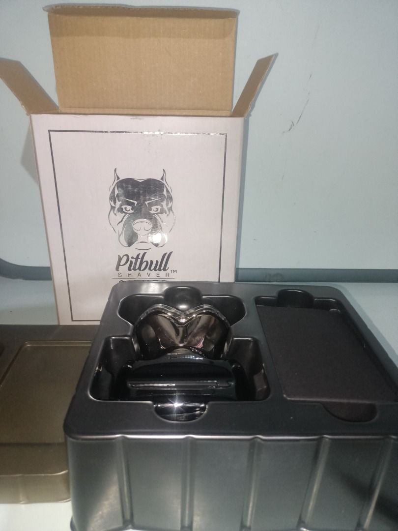 Skull Shaver Pitbull Silver Pro (Category: Men's Grooming) located in Munoz. Submitted by larryc1212 (Listing ID 1464894408, Image 2). Description: - Authentic Skull Shaver Pitbull Silver Pro - Comes with original box packaging, ready for use - Excellent electric grooming tool for fast daily head and face shaves - Guaranteed 100% original and well-maintained - Message me for fast transactions and shipping details Disclaimer: Item can be pick up i