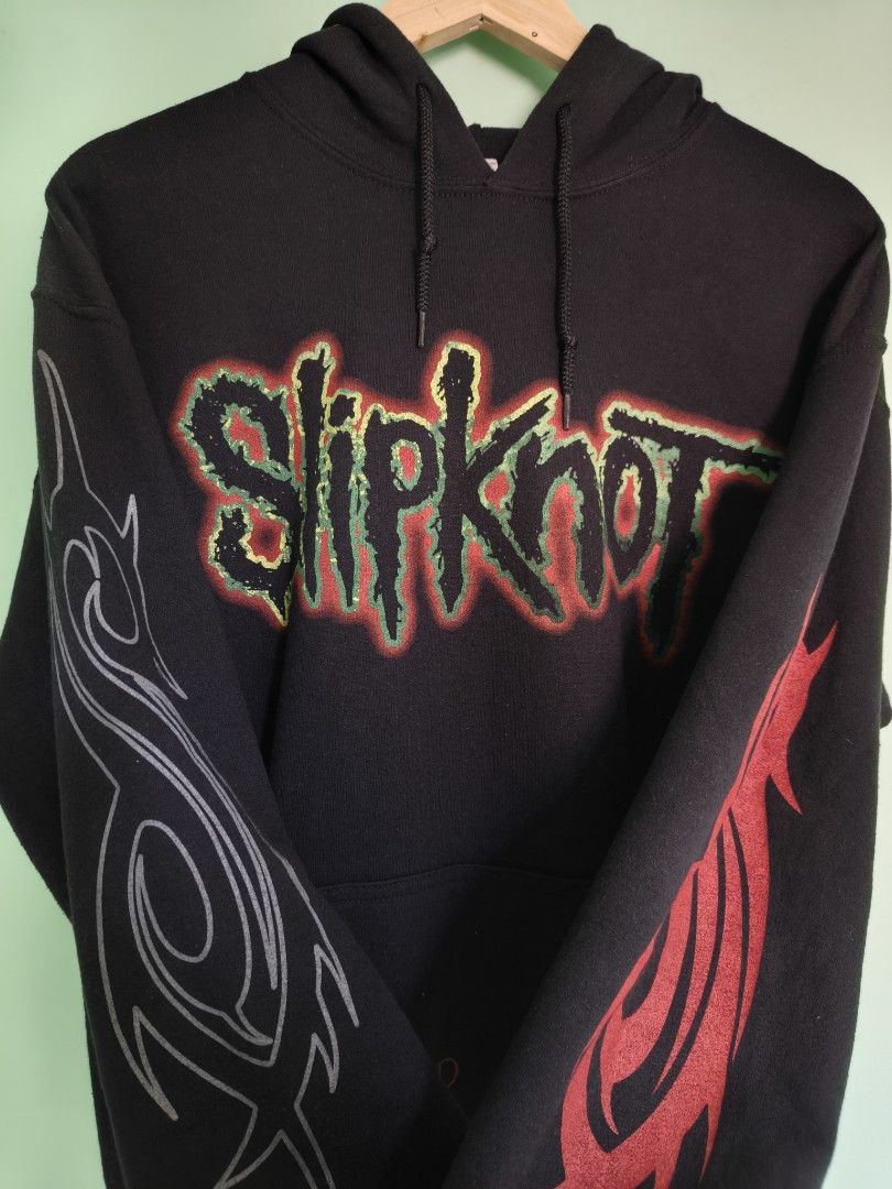 Slipknot Xray Goat Tour (Category: Hoodies) located in Toledo. Submitted by goldendogs (Listing ID 1464823463, Image 3). Description: Almost new condition No flaws Gildan tag Medium ( 27 × 22.5 ).