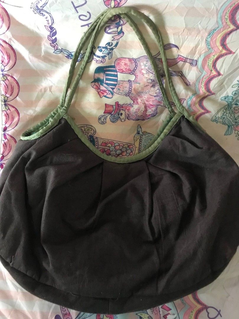 Small Fairycore Beaded Sequined Tote Bag (Category: Tote Bags) located in Daraga. Submitted by charismabossbabyricky (Listing ID 1464811786, Image 2). Description: - flaws are shown in picture - inside of the bag needs wash, stains are from makeup only so it can be removed - no other flaws apart from that, beads and sequins are intact.
