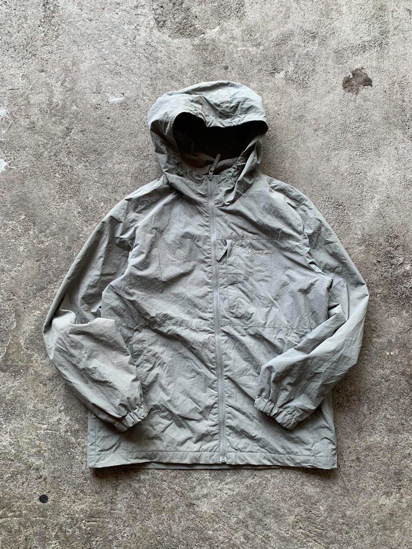 Snow peak jacket (Category: Coats, Jackets and Outerwear) located in Legazpi City. Submitted by dimas_loot (Listing ID 1464869562, Image 1). Description: Snow peak Legit Size large 3k.