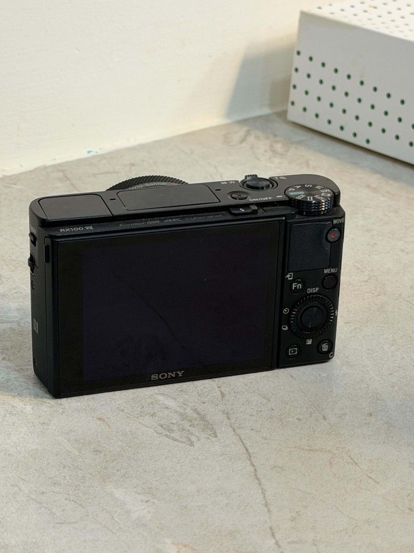 Sony rx100 Mark Vii (7) (Category: Cameras) located in Cebu City. Submitted by joelcooper (Listing ID 1464921976, Image 3). Description: Sony rx100 Mark Vii (7) No box W/ 2 extra batts + Original Battery & 64 gb sd card and Battery charger No issues RFS: upgrade.
