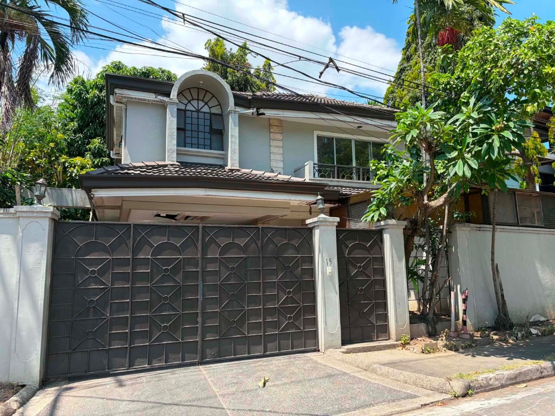 (Category: ) located in . Submitted by toprealty_dreal (Listing ID 1464771135, Image 1). Description: .