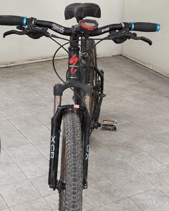 Specialized S-Works M5 Mountain Bike (Category: Bicycles) located in Muntinlupa City. Submitted by shopnb (Listing ID 1464779449, Image 3). Description: Selling a Specialized S-Works M5 mountain bike. Classic lightweight MTB with a solid frame and good components Features: * Specialized S-Works M5 frame * Shimano drivetrain/components * Shimano disc brakes * Front suspension fork * Knobby MTB tires * Alloy wheels with tan/brown rims * Bottle cage