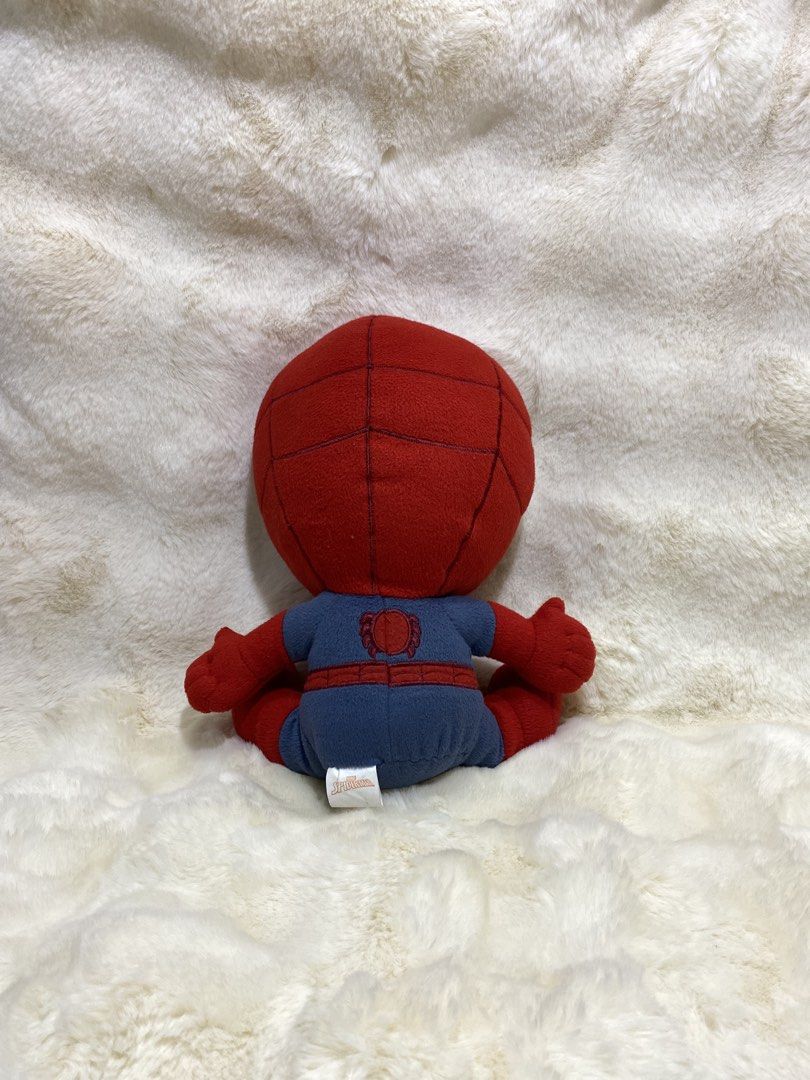 Spider-Man plush (Category: Plushies & Soft Toys) located in Kalibo. Submitted by ollie_stuffshop (Listing ID 1464775007, Image 2). Description: 24cm x 22cm Before you send your inquiries: ❗️Last Price is already posted ❗️Manage your expectations, WYSIWYG ❗️May need washing ❗️Dropoff is every Wednesday & Sunday.