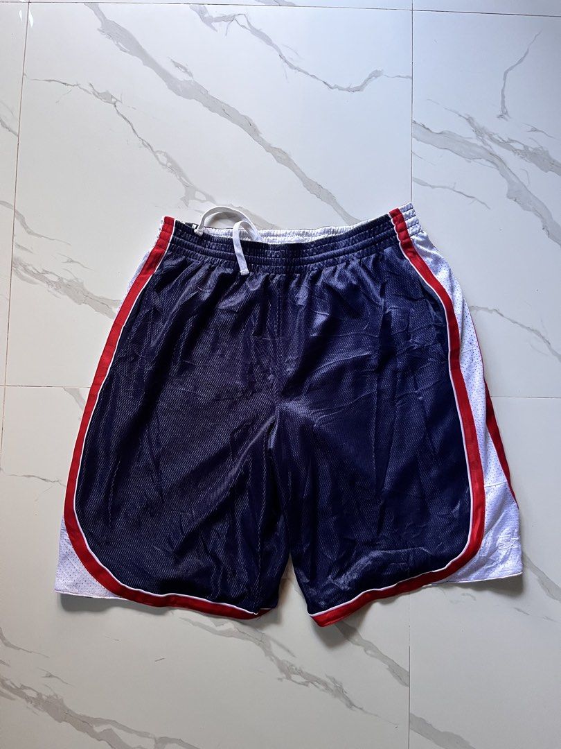 Starter Reversible Basketball Shorts White Navy Red (Category: Shorts) located in Tagum. Submitted by thisisdavethriftzzz (Listing ID 1464923095, Image 2). Description: Dimension⬇️ Waist: 32-42 Length: 22 Hem: 14 Issues: Scratches for safe Color rate: 9/10 Condition: Excellent Condition ₱350.