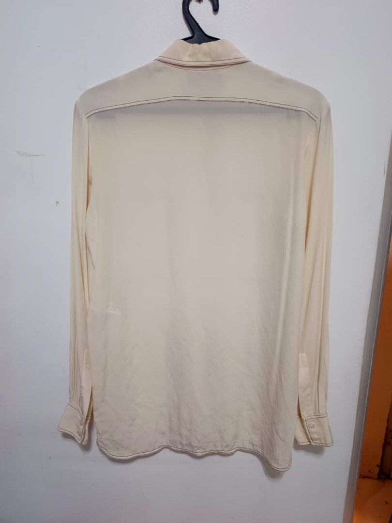 STELLA McCARTNEY (Category: Others Tops) located in Dasmarinas. Submitted by jessputrages (Listing ID 1464925256, Image 2). Description: For sale Stella Mccartney Excellent condition No issue 1000 plus shipping fee Pm for more details.