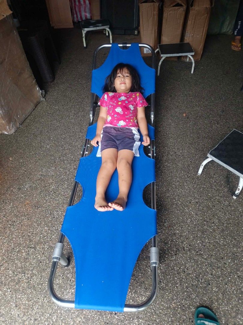 Stretcher with wheels (Category: Medical Supplies & Tools) located in Quezon City. Submitted by jesselee14kpop (Listing ID 1464803342, Image 1). Description: we accept bulk orders brandnew affordable onhand negotiable good quality and condition open for pick up and delivery high quality we also sell many medical supplies call me 09268225723 cod,gcash,bank transfer lifetime time free service.