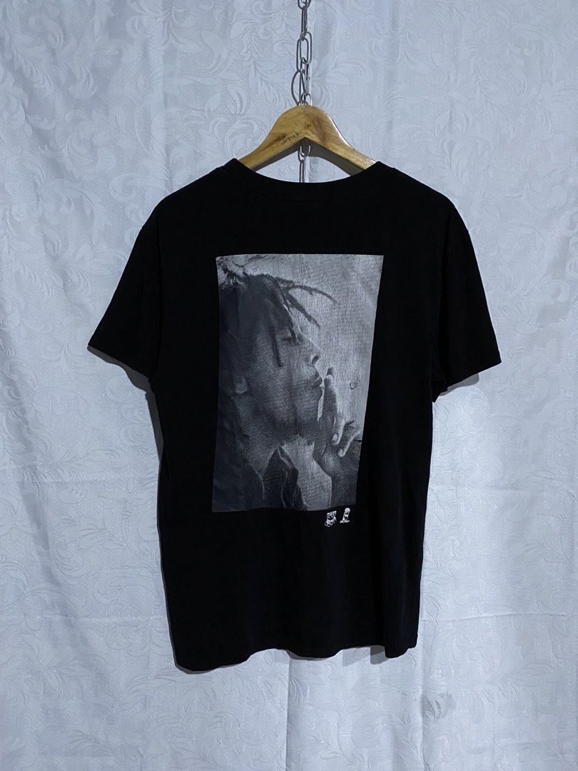 STUSSY BOB MARLEY BLACK (Category: Tshirts & Polo Shirts ) located in Banga. Submitted by thriftingwithher (Listing ID 1464927614, Image 1). Description: 📌 STUSSY BOB MARLEY BLACK💎 (SOBRANG GANDA NETO SA PERSONAL❤️‍🔥) ◾DIMES: WIDTH 21 X LENGTH 27.5✨ ◾COMPLETE TAGS✨ ◾ISSUE: ALTERED WIDTH FROM 23.5, HAIRLINES/CRACKS✨ ◾COLOR RATE: 9.5/10✨ ◾EXCELLENT CONDITION✅.
