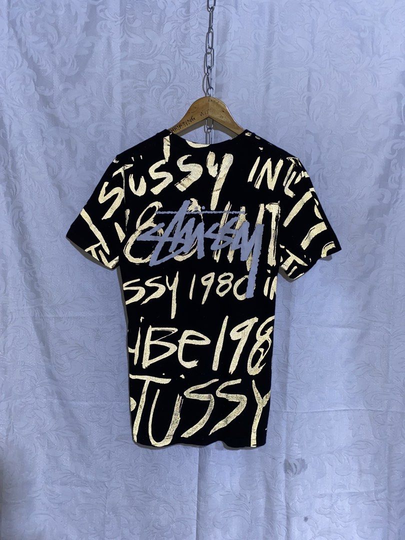 STUSSY REFLECTORIZED AOP (Category: Tshirts & Polo Shirts ) located in Banga. Submitted by thriftingwithher (Listing ID 1464928581, Image 2). Description: 🛒𝗠𝗜𝗡𝗘 : ₱1100(AUTOMATICALLY YOURS!)✅ 📌 STUSSY REFLECTORIZED AOP💎 (SOBRANG GANDA NETO SA PERSONAL❤️‍🔥) ◾DIMES: WIDTH 20 X LENGTH 27✨ ◾COMPLETE TAGS✨ ◾ISSUE: MINIMAL HAIRLINES✨ ◾COLOR RATE: 9.8/10✨ ◾EXCELLENT CONDITION✅.