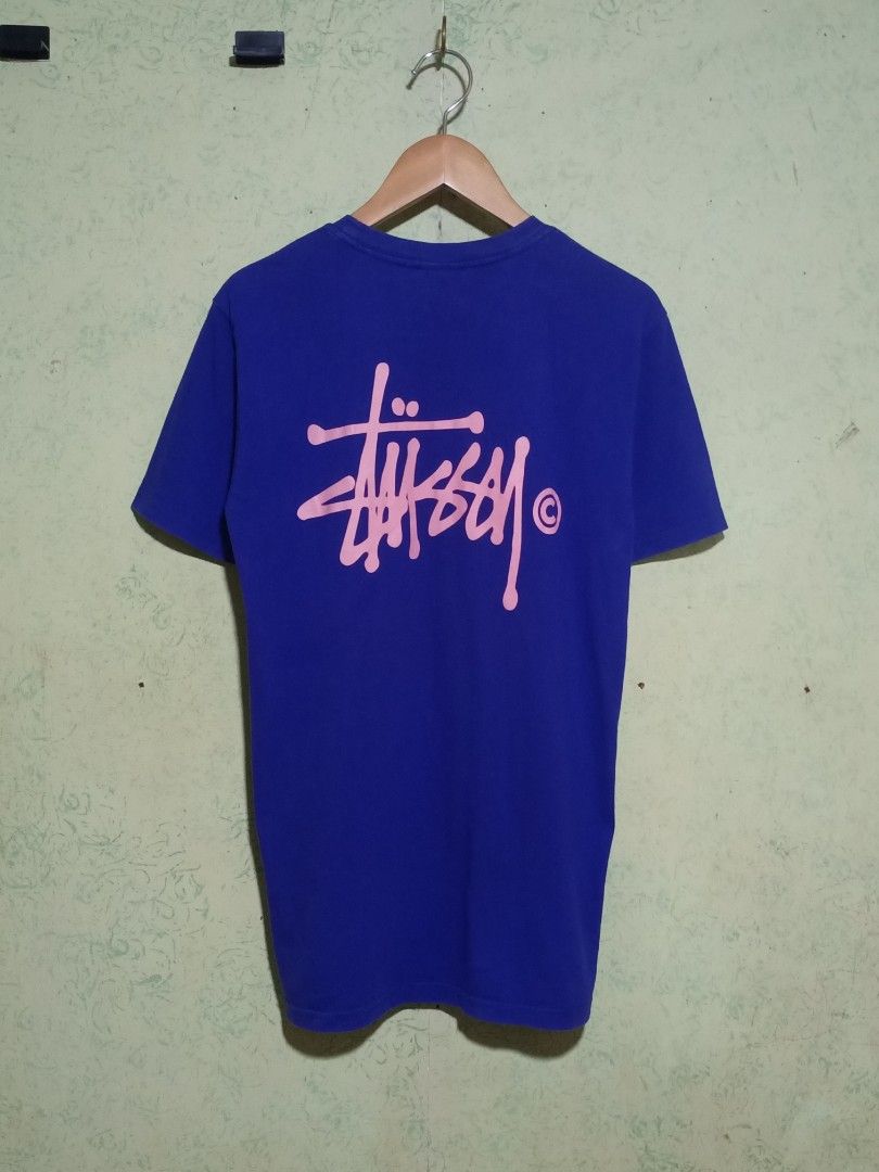 Stussy Script Tee (Category: Tshirts & Polo Shirts ) located in Catbalogan. Submitted by thriftwthbart (Listing ID 1464886433, Image 1). Description: Ready to wear dimes: 17.5x28 cr: 9/10 no issue.