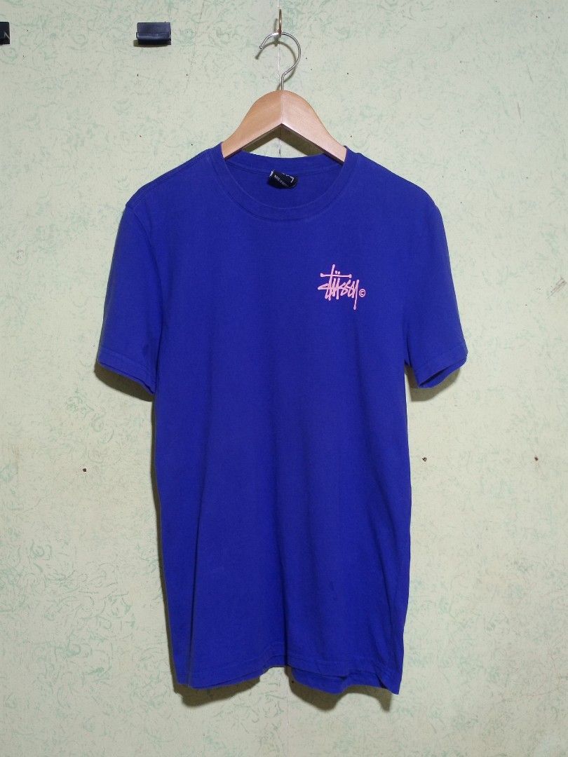 Stussy Script Tee (Category: Tshirts & Polo Shirts ) located in Catbalogan. Submitted by thriftwthbart (Listing ID 1464886433, Image 2). Description: Ready to wear dimes: 17.5x28 cr: 9/10 no issue.