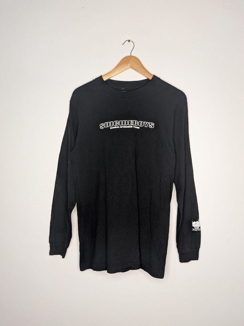 Suicide Boys Global Epidemic Tour (Category: Tshirts & Polo Shirts ) located in Paniqui. Submitted by fndrs.kprs.ph (Listing ID 1464901302, Image 1). Description: Suicide boys Global Epidemic Tour 19x29 (Long Medium) Color rate: 9.5/10 Condition: 9.5/10 No issue.