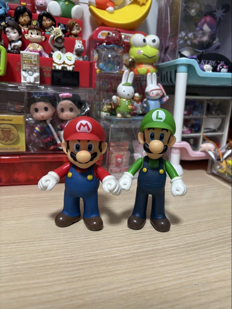 Super Mario and Luigi Figure Set (Category: Other Merchandise) located in Caloocan City. Submitted by meowietrinkets (Listing ID 1464936445, Image 1). Description: no markings articulated arms.