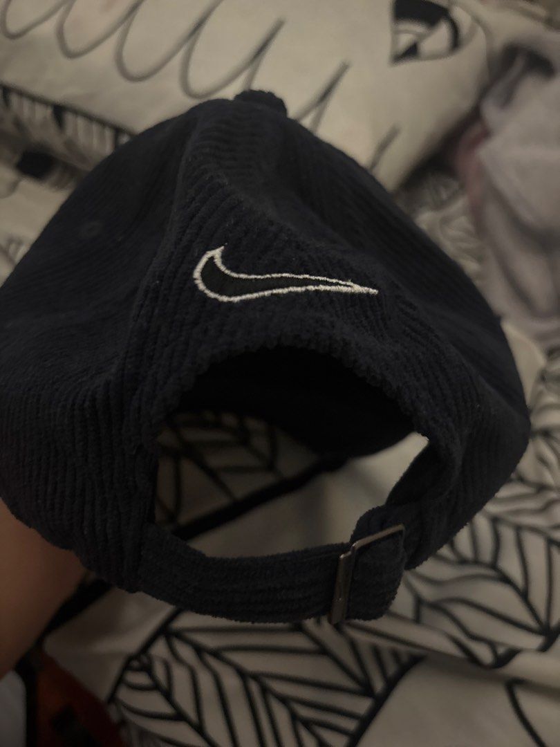 Supreme Nike Cap UA (Category: Caps & Hats) located in Manila. Submitted by coolcat-0b42 (Listing ID 1464891809, Image 2). Description: 600 STILL NEGO! 💌 • Reason for selling: Need extra funds / allowance • Meetup / J&T / Lalamove available • GCash / Bank Transfer • ASAP sale! DM if interested or if you want to make an offer!.