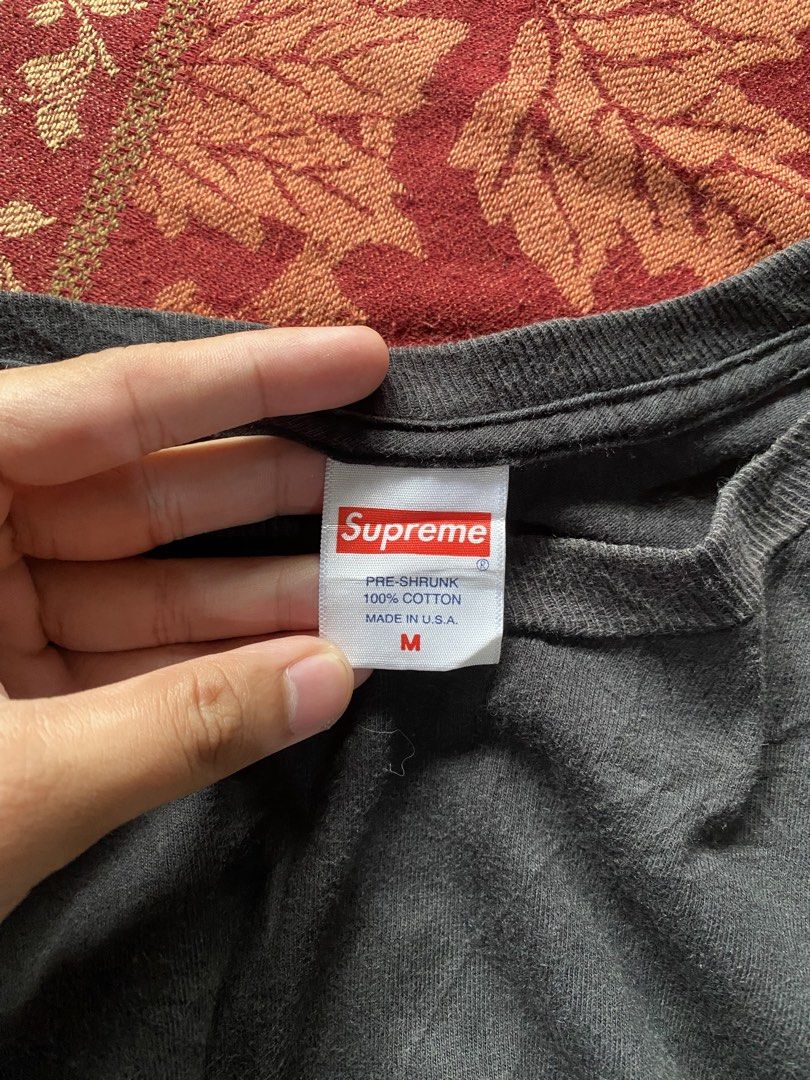 SUPREME NOUVA YORK TEE (Category: Tshirts & Polo Shirts ) located in Bantayan. Submitted by resuscitate.ph (Listing ID 1464874315, Image 2). Description: SUPREME NOUVA YORK TEE SIZE MEDIUM .