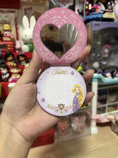 (Category: ) located in . Submitted by meowietrinkets (Listing ID 1464937324, Image 1). Description: .