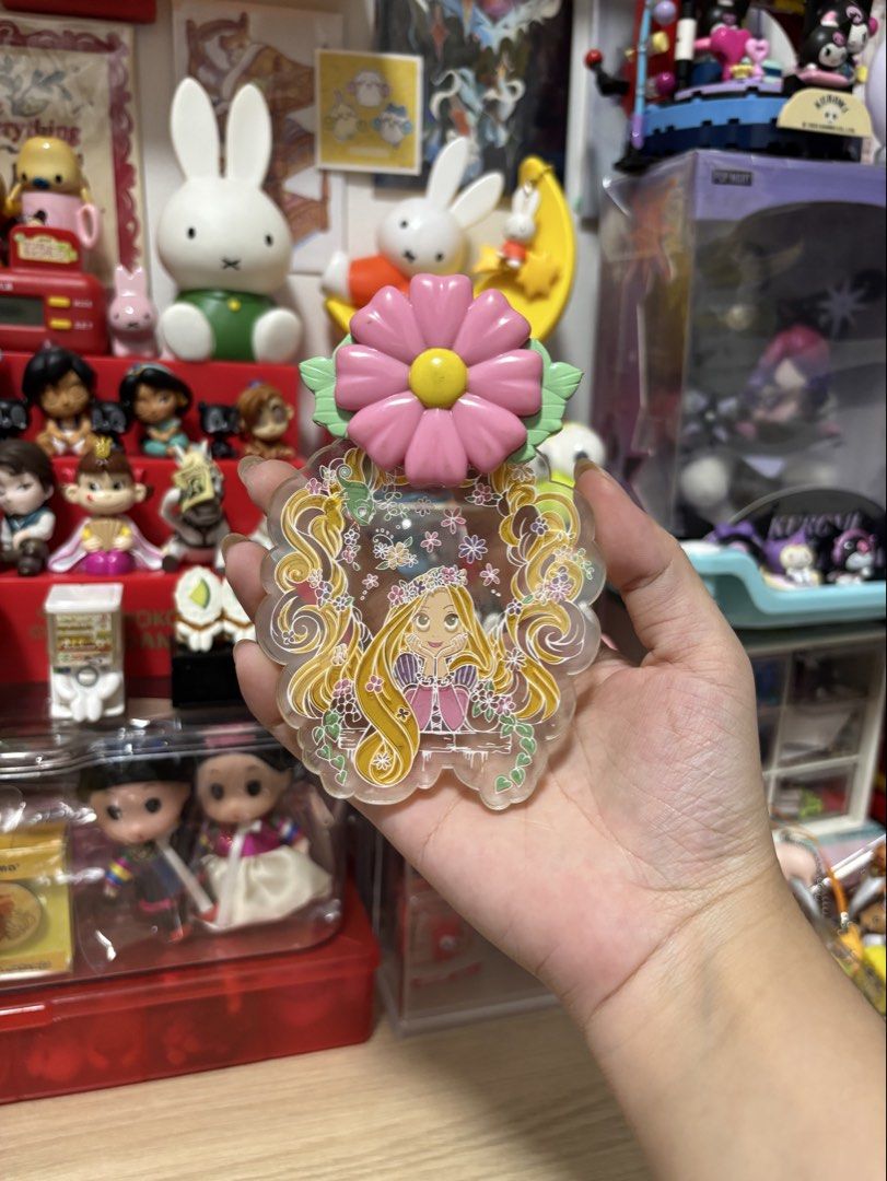 Tangled Rapunzel Twinkle Pendant Light Up (Category: Other Merchandise) located in Caloocan City. Submitted by meowietrinkets (Listing ID 1464942354, Image 1). Description: still working last time i checked but i have no batteries na to test so as is po.