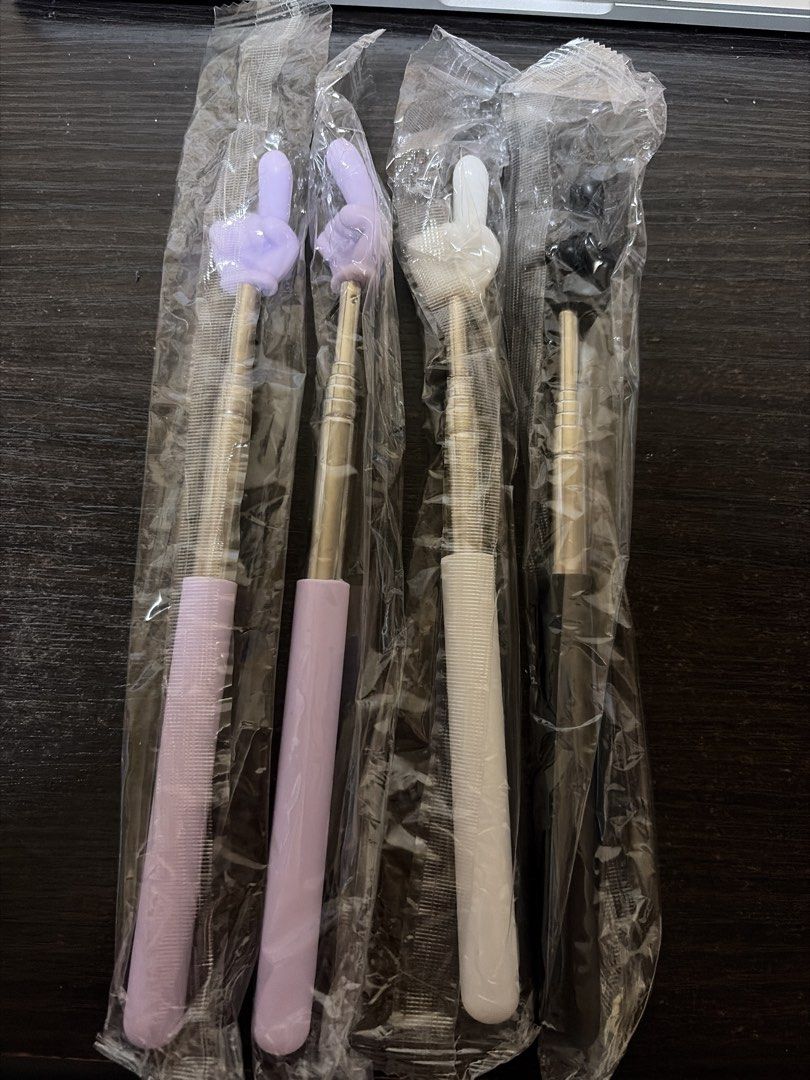 Teaching Pointer Stick (Category: Stationery & School Supplies) located in Singapore. Submitted by fuwafuwa_2123 (Listing ID 1464904771, Image 1). Description: Bought this in bulk as the online seller doesn’t allow the purchase of 1 Will recommend for meet-up as normal mail will be additional $2 as Singpost increased their mailing price No nego and no trade as I am letting go at such a reasonable price .