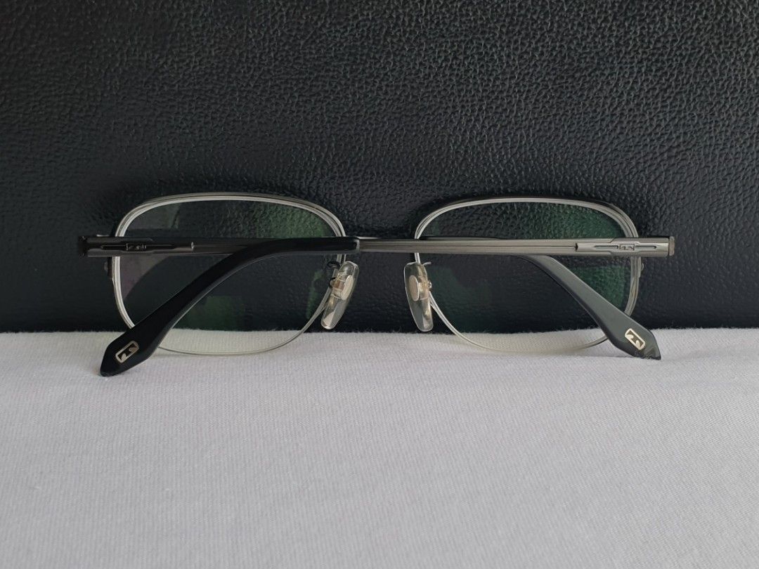 Technos Titanium Eyeglass Frame (Category: Sunglasses & Eyewear) located in Quezon City. Submitted by WasalakTwo (Listing ID 1464956515, Image 2). Description: Bought in Japan Durable and high quality Goodcondition Clean and presentable Lens are graded, but replaceable Open for delivery nationwide Front Width 13.5cm Front Height 3.9cm.