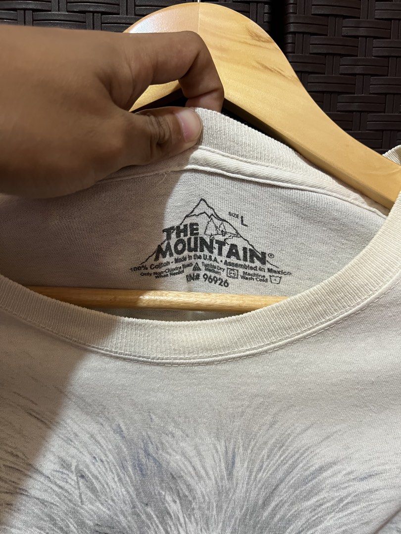 The mountain “Wolf” (Category: Tshirts & Polo Shirts ) located in Manticao. Submitted by flipwithdave (Listing ID 1464804796, Image 2). Description: GOOD CONDITION✅ COLOR 9/10✅ WITH TAGS ✅ Dimes: L35 W21 PRICE:📩 PM na mga bossing📍‼️ IG: flip_with_dave FB: Flip With Dave Carousell: Flip with dave LOCATION: MINDANAO MOP: GCASH 📲 COURIER: J&T🚚 Pay first before delivery 📱 Strictly no cancelation ‼️ No refunds/ returns of items‼️ #flipwithdave #o