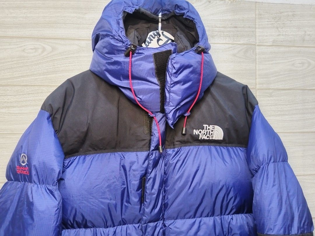 THE NORTH FACE 700 GOREWINDSTOPPER DOWN JACKET (Category: Coats, Jackets and Outerwear) located in Sorsogon. Submitted by mang_thrift2 (Listing ID 1464848368, Image 3). Description: L ON TAG 25W27L Fixed hood Need wash.