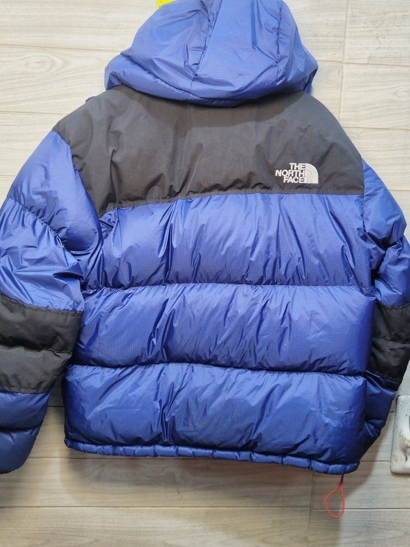 THE NORTH FACE 700 GOREWINDSTOPPER DOWN JACKET (Category: Coats, Jackets and Outerwear) located in Sorsogon. Submitted by mang_thrift2 (Listing ID 1464848368, Image 2). Description: L ON TAG 25W27L Fixed hood Need wash.