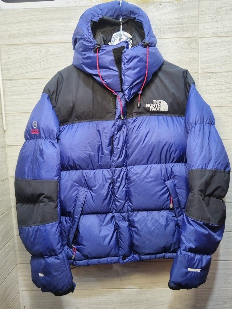 THE NORTH FACE 700 GOREWINDSTOPPER DOWN JACKET (Category: Coats, Jackets and Outerwear) located in Sorsogon. Submitted by mang_thrift2 (Listing ID 1464848368, Image 1). Description: L ON TAG 25W27L Fixed hood Need wash.