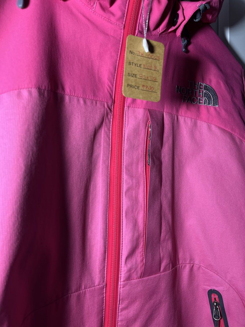The North Face Goretex Jacket (Category: Coats, Jackets and Outerwear) located in General Santos City (Dadiangas). Submitted by thriftdept. (Listing ID 1464808917, Image 3). Description: Brand: The North Face Size: Medium Dimensions: 20W”23L Authenticity: Authentic Color Rate: 9.5/10 Condition: Excellent Issue: Removed Tags (Authentic) .