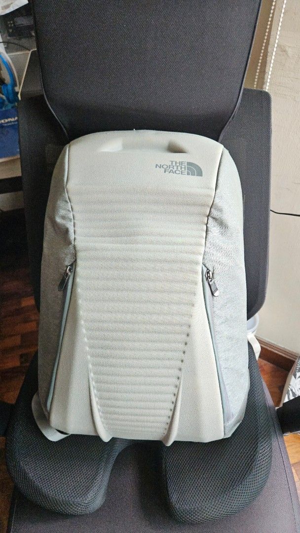 The North Face Grey Access Backpack 28L (Category: Backpacks) located in San Juan City. Submitted by paocastee (Listing ID 1464819746, Image 1). Description: A rare find The North Face Access Backpack got this for 8K 5 years go. Great Backpack for on the go minor stains slightly negotiable RFS : Decluttering .