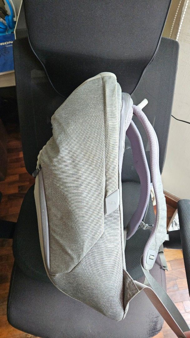 The North Face Grey Access Backpack 28L (Category: Backpacks) located in San Juan City. Submitted by paocastee (Listing ID 1464819746, Image 2). Description: A rare find The North Face Access Backpack got this for 8K 5 years go. Great Backpack for on the go minor stains slightly negotiable RFS : Decluttering .