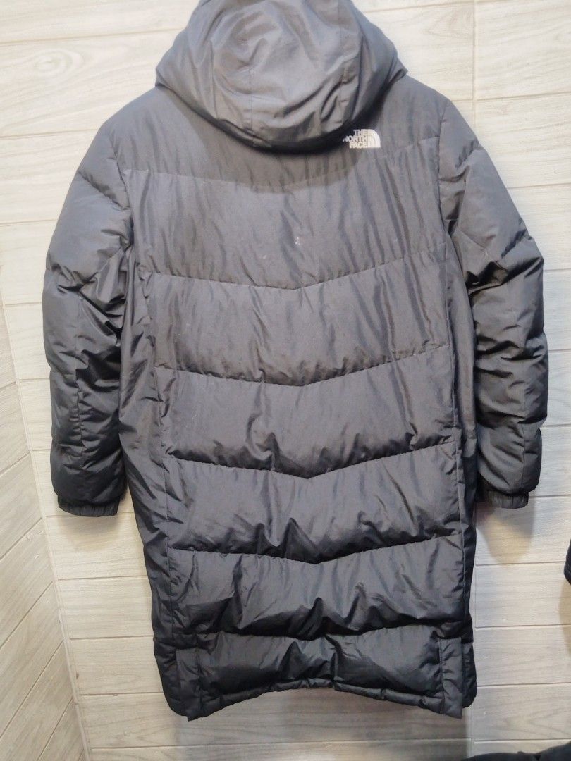 THE NORTH FACE LONG DOWN JACKET (Category: Coats, Jackets and Outerwear) located in Sorsogon. Submitted by mang_thrift2 (Listing ID 1464851685, Image 2). Description: 21W36L 22.5 Sleeve L 160 on tag.